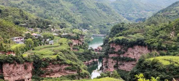 穽底村——清水出芙蓉